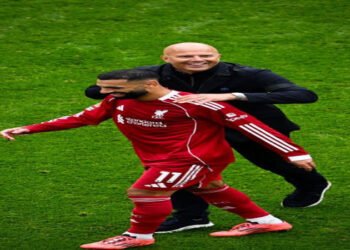 Slot to Hold Talks With Salah Before Brighton Clash