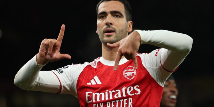 Premier League: Arsenal extend lead to five points; Chelsea shocked by Leeds, Liverpool held