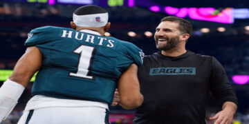 Trio sent off as Eagles clinch NFC East crown amid fourth-quarter chaos
