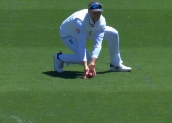 Joe Root Catch Controversy Overshadows England’s Historic Ashes Win at MCG