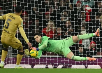 Shootout Success Keeps Arsenal’s EFL Cup Dream Alive