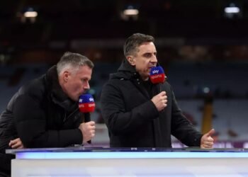 Too Early or Just Right? Carragher & Neville Weigh in on Chelsea’s Liam Rosenior Move