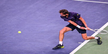 Back pain pushed Tsitsipas to consider walking away