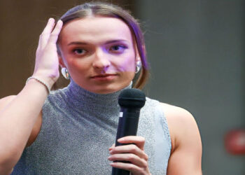 Women’s game stands on its own – Swiatek