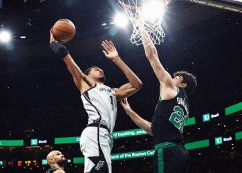NBA Roundup: Spurs Shock Celtics, Clippers Rally, Hornets Dominate