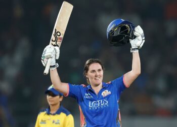 Mumbai Indians Beat RCB by 15 Runs as Nat Sciver-Brunt Creates WPL History with First-Ever Century