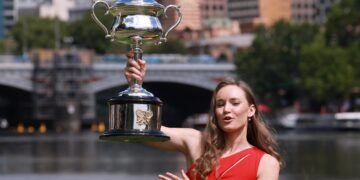 Mboko Stuns Rybakina as Swiatek Falls