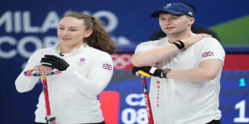 Snoop Requests Selfie After GB Win