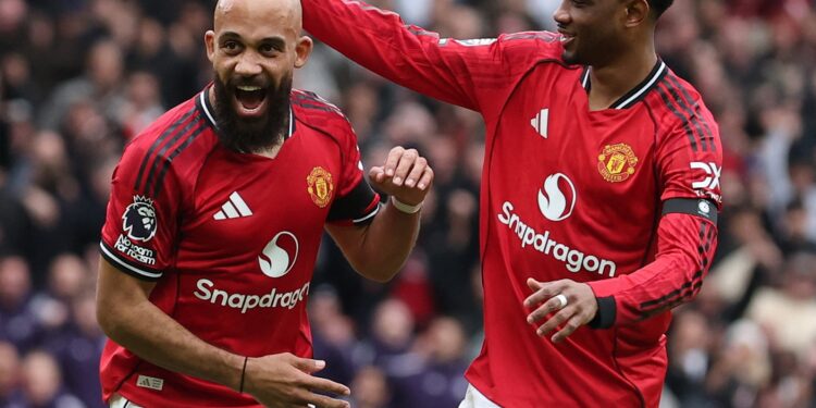 Premier League Roundup: Man United Beat Spurs as Carrick’s Perfect Start Continues