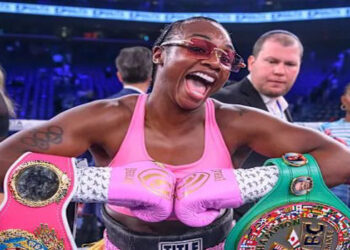 Shields outclasses Crews-Dezurn to retain belts 4