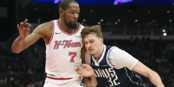 Cooper Flagg’s 34 Points Not Enough as Rockets Escape Mavericks