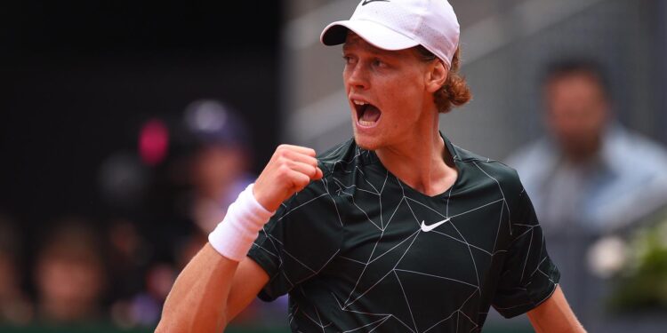 Sinner Breaks Djokovic Record with 26 Straight Sets in Miami