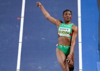 De Sousa Soars to Indoor Glory, But It’s Her Timing That Tells the Story