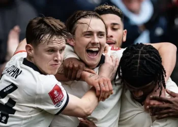Port Vale Shock Premier League Sunderland to Reach FA Cup Quarter-finals