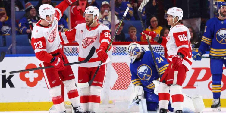 Detroit Red Wings Beat Buffalo Sabres 5-2 in Dominant Win