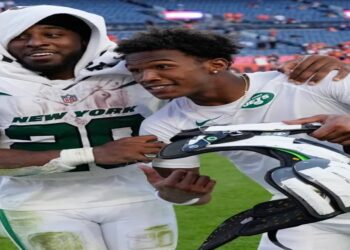 Seven uncapped players named in Red Roses squad