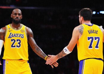 LeBron Ties Record, Dončić Drops 60 as Lakers Blaze Past Heat