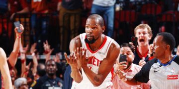 Durant Surpasses Jordan as Rockets Edge Heat in Thriller
