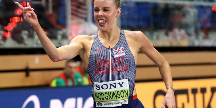 Hodgkinson Cruises to 800m Title in Record-Breaking Fashion