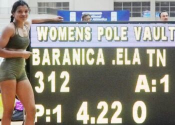 Baranica Elangovan Sets National Record in Pole Vault at Indoor Championships