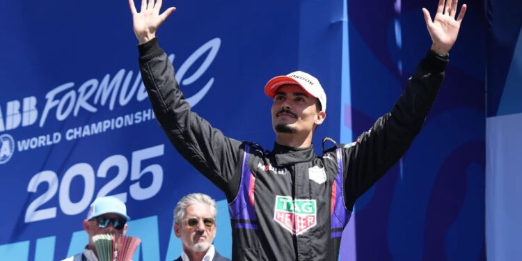 Wehrlein Fights Back to Seal Emotional Madrid Podium, Celebrates with Family