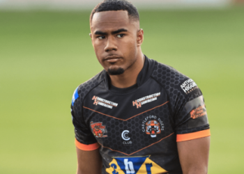 Jason Qareqare Scores Hat-Trick as Castleford Tigers Beat Bradford Bulls