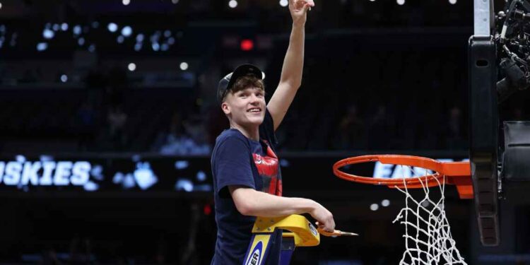 UConn Rallies to Stun No. 1 Duke With Last-Second 3, Punches Ticket to Final Four