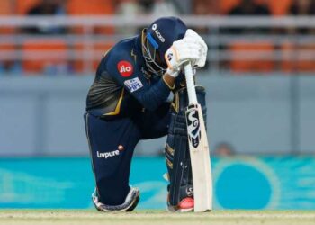 GT vs RCB: Titans Opt to Bowl as RCB Seek Top Spot in Crucial IPL Clash