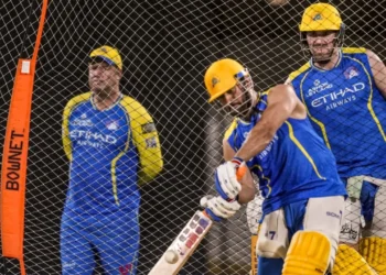 Dhoni’s comeback delayed after fresh injury setback