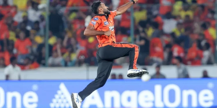 Hyderabad outclasses Chennai in high-scoring IPL encounter