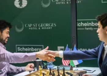 Sindarov Stuns Nakamura, Extends Lead in Candidates Round 5