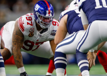 NFL Blockbuster: Giants Trade Star DT Dexter Lawrence to Bengals for No. 10 Pick