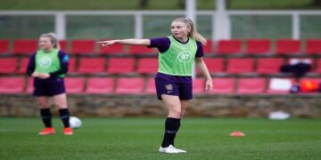 Williamson Commits Future To Arsenal