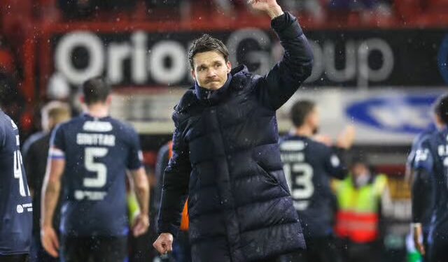 Rohl urges Rangers to stay ‘hunters’ in title race