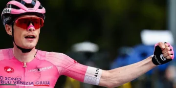 Vingegaard Takes Control of Giro 2026 Amid Rising Tension Over Rider Safety