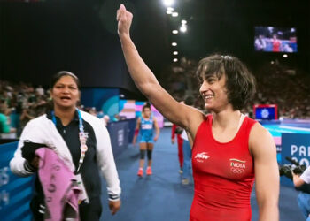“Personal Guarantee or Political Pressure?” — Vinesh Phogat, WFI at the Centre of Gonda Wrestling Controversy