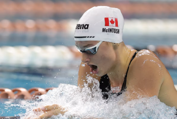 Summer McIntosh Focused on Heavy Training Ahead of 2026 Pan Pacific Championships