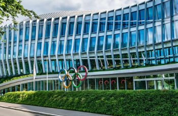 IOC Lifts Belarus Flag Ban, Keeps Russia Suspended