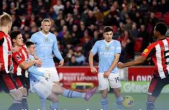 Manchester City Crush Brentford 3-0 to Stay Alive in Premier League Title Race