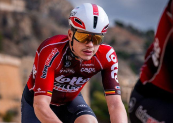 Arnaud De Lie Battles Through Giro d’Italia Illness After Gastroenteritis Nightmare