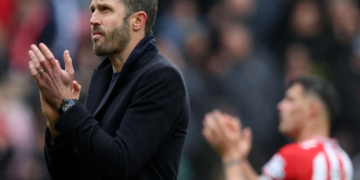 Manchester United Move Closer To Michael Carrick Appointment; Neuer Extends Bayern Stay