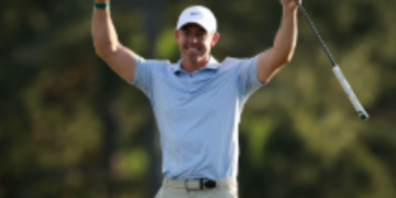 McIlroy Battles Back As Aronimink Punishes Golf’s Biggest Names