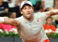 Zverev, Ruud Cruise into French Open Third Round with Dominant Victories