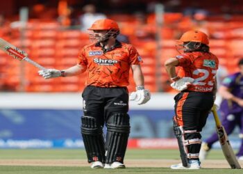 KKR Bowl Out SRH For 165 With Chakravarthy Three-Wicket Haul