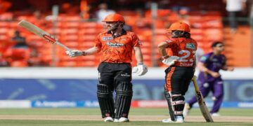 KKR Bowl Out SRH For 165 With Chakravarthy Three-Wicket Haul