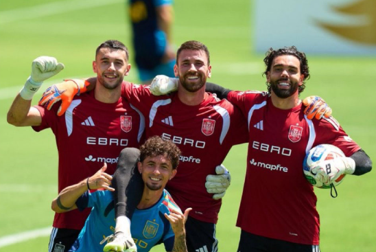 Raya Embraces Fierce Goalkeeping Competition Ahead of Spain’s World Cup Opener