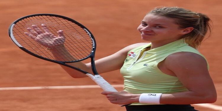 French Open Fairytale Continues As Qualifier Maja Chwalinska Reaches Historic Semi-Final