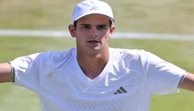 Teen Sensation Jodar Stuns Carreno Busta to Continue Dream Wimbledon Run