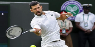 Djokovic Equals Federer’s Wimbledon Record with Gritty Third-Round Victory