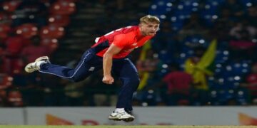 Notts Hold Nerve to Stay Top as Yorkshire, Essex Cruise in T20 Blast